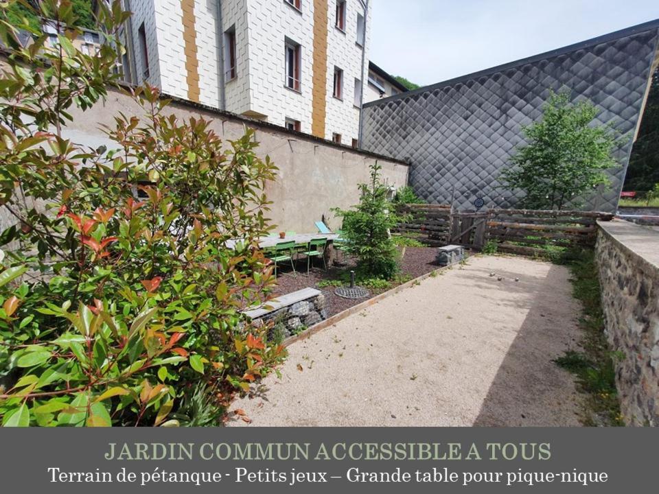 La Maison Des Familles 10 Appartements Le Mont-Dore Exterior photo